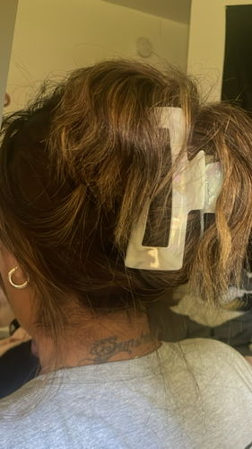 Customer photo review of XL Dreamy Claw Clip