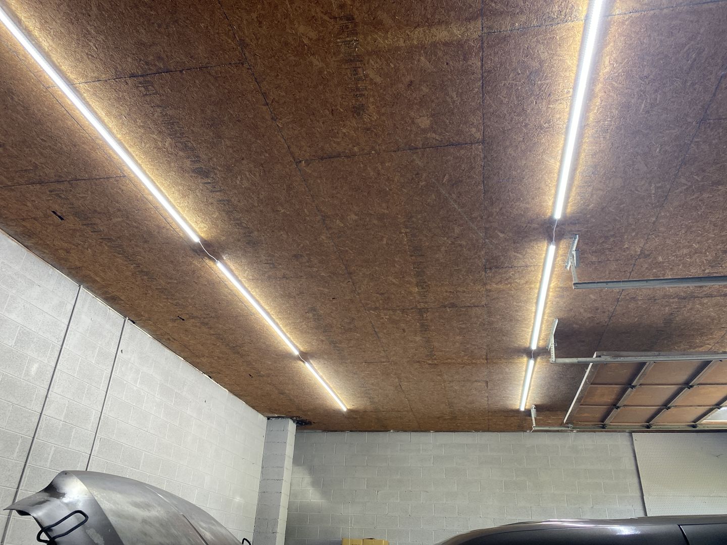 Customer photo review of T8 8ft V Shape LED Tube Light 60W Integrated 6500K Clear, ETL Listed, Plug and Play, Linkable T8 8ft LED Bulbs for Garage, Warehouse, Shop