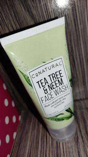 Customer photo review of Tea Tree & Neem Face Wash