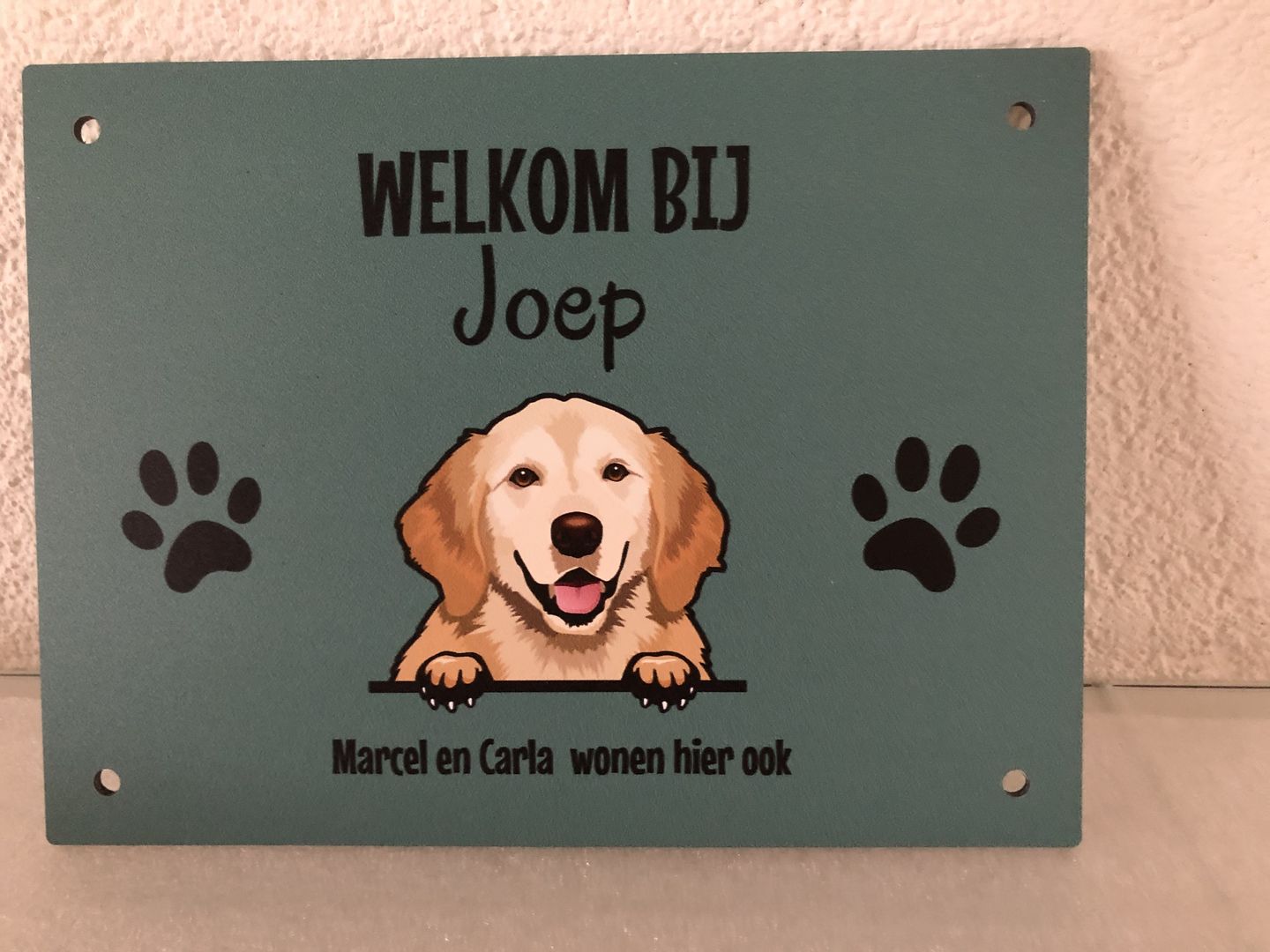 Customer photo review of Spionerende huisdieren- Gepersonaliseerde deurbord