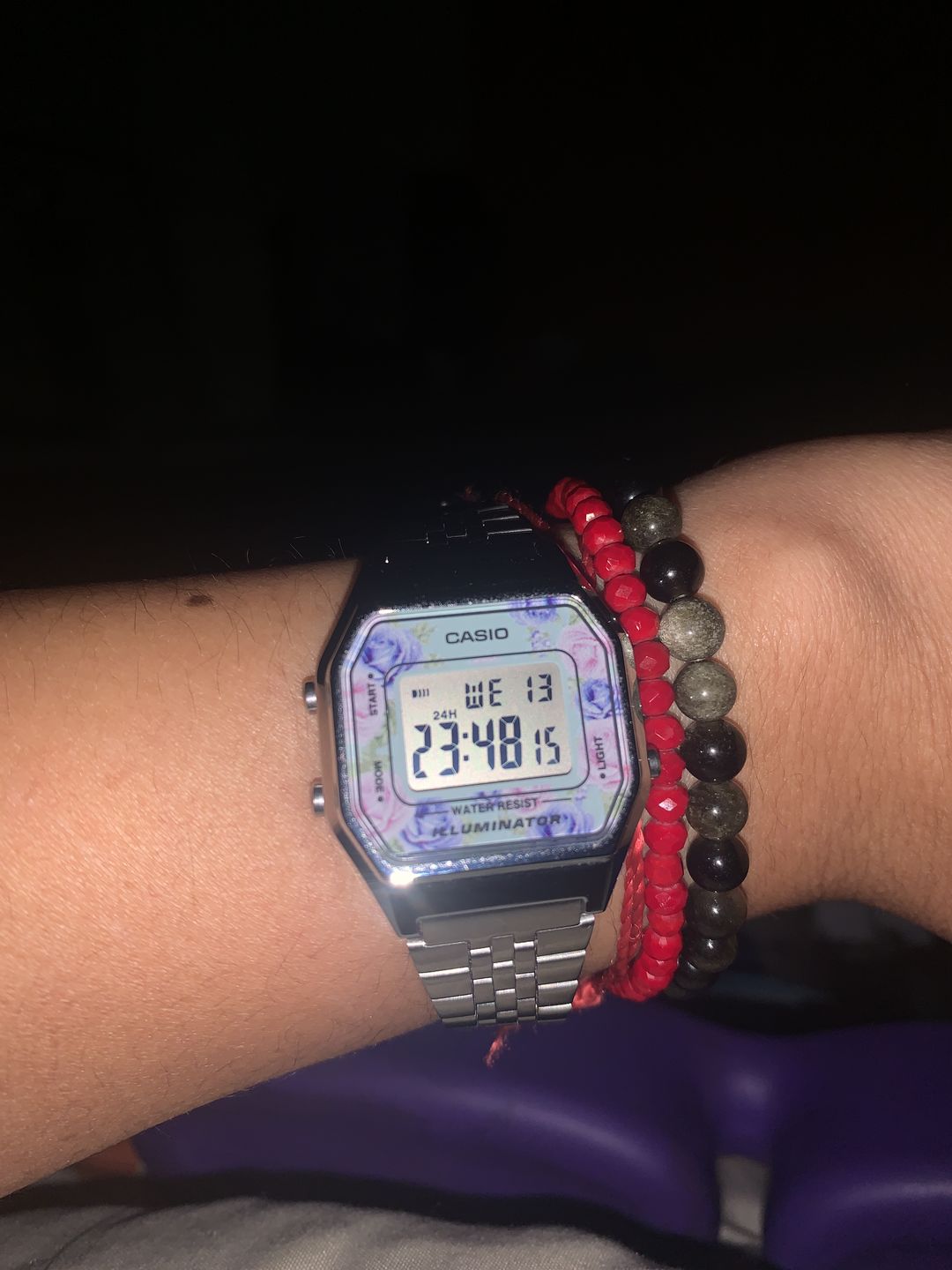 Customer photo review of Reloj Casio Vintage LA680WA-2CDF Plateado Flores