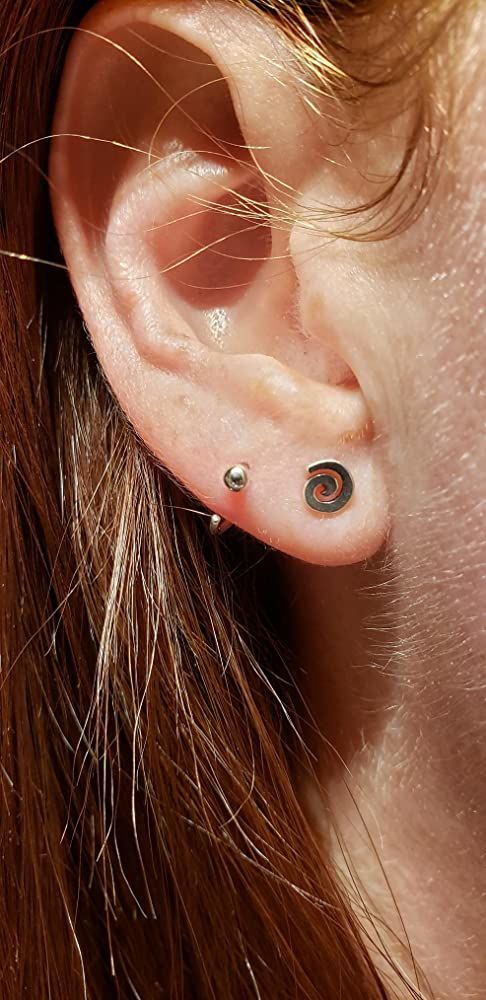 Customer photo review of Essential Spiral Studs