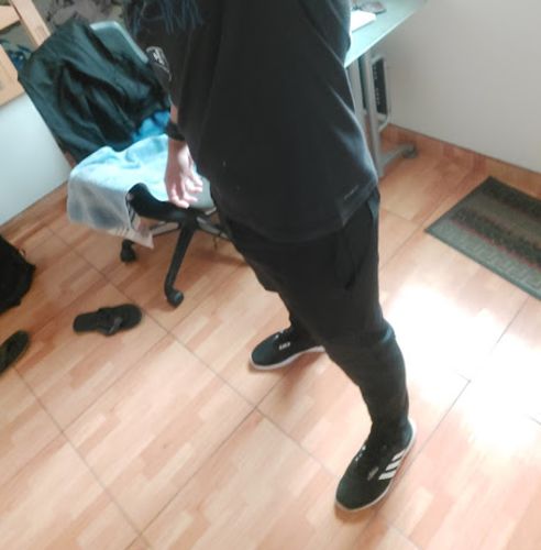 Customer photo review of Jogger Performance | Negro