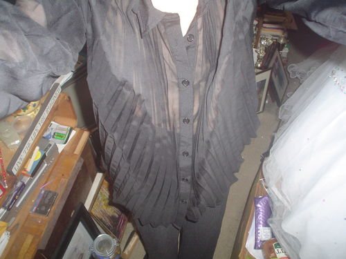 Customer photo review of Mens Casual Tie See-through Pleated Shirts SKUI12973
