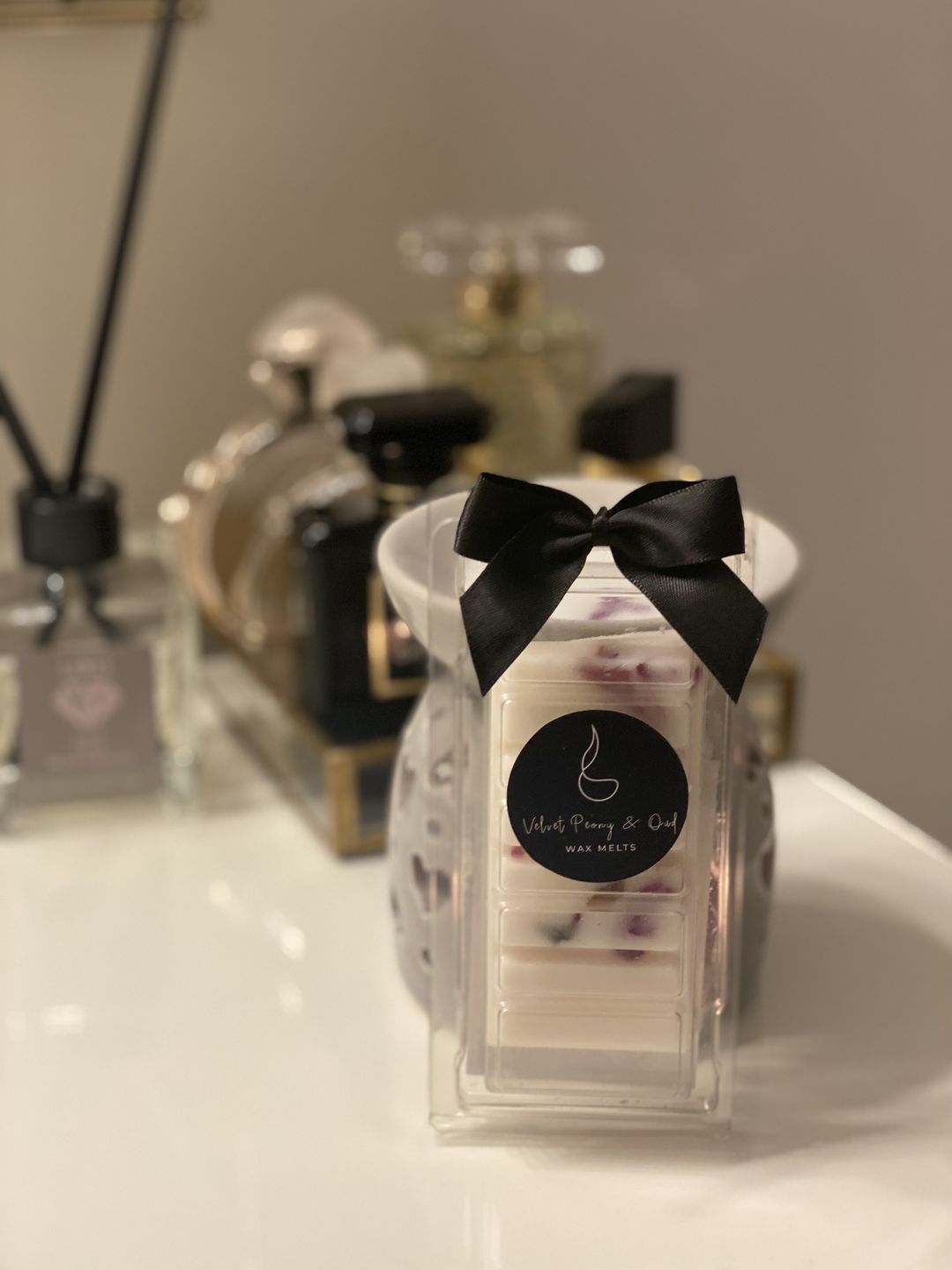 Customer photo review of Velvet Peony & Oud Wax Melts
