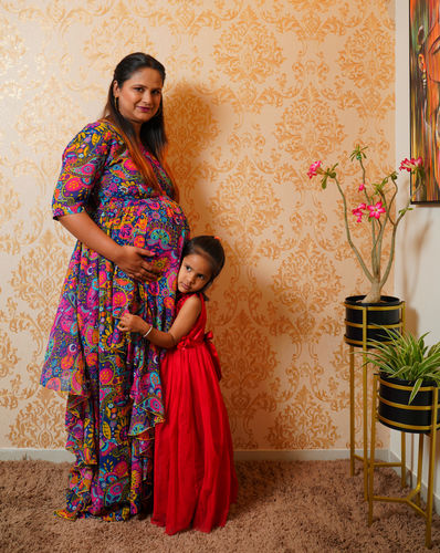 Customer photo review of Jolly Circus Maternity Flow Dress