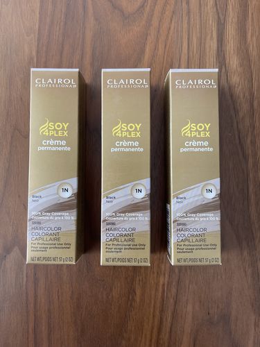 Customer photo review of Clairol Professional 1N Black Premium Creme Hair Color, 2 Oz.