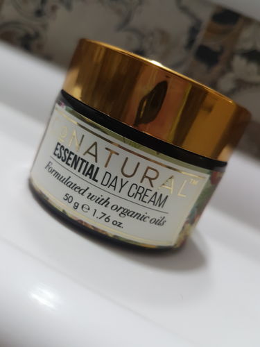 Customer photo review of Essential Day Cream