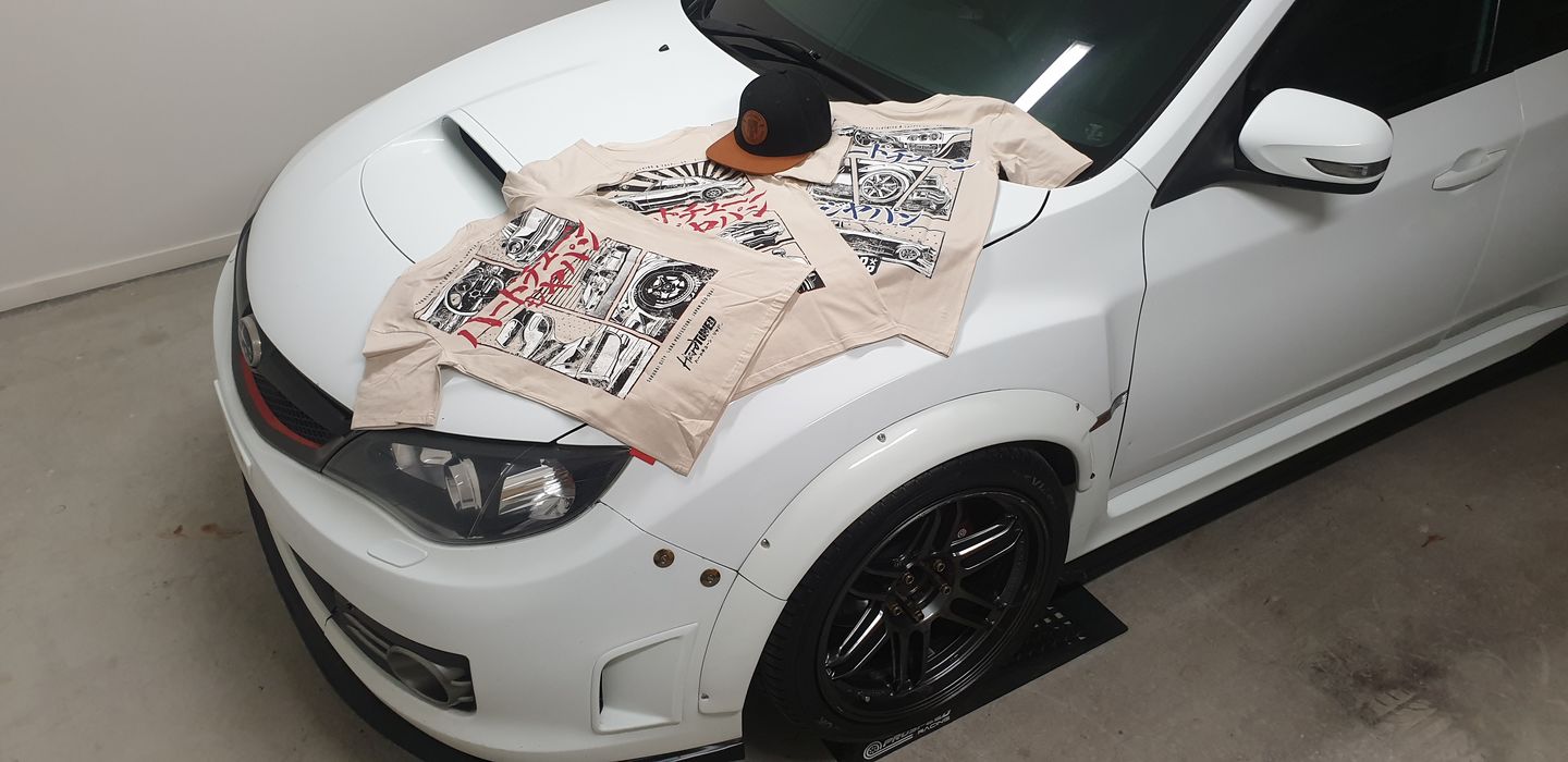 Customer photo review of Nissan Hakosuka Fragment Tee