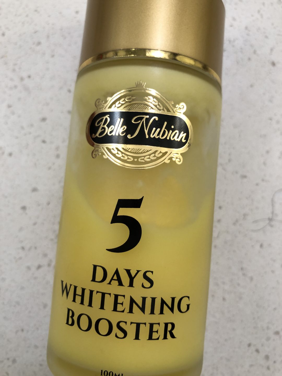 Avis client avec photo du NOUVEAU SÉRUM BOOSTER 5 JOURS (+ SPF 30 & Collagène)