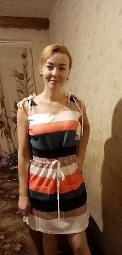 Customer photo review of Vorioal Drawstring Colorful Sling Dress