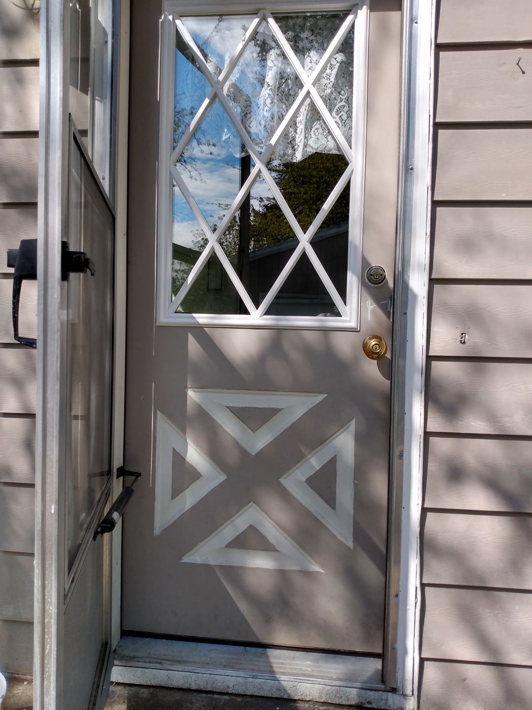 Customer photo review of Clear Diamond Grid Glass and Frame Kit (Half Lite 22" x 36" Glass Size)