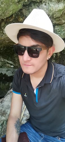 Customer photo review of Fuzz Black
