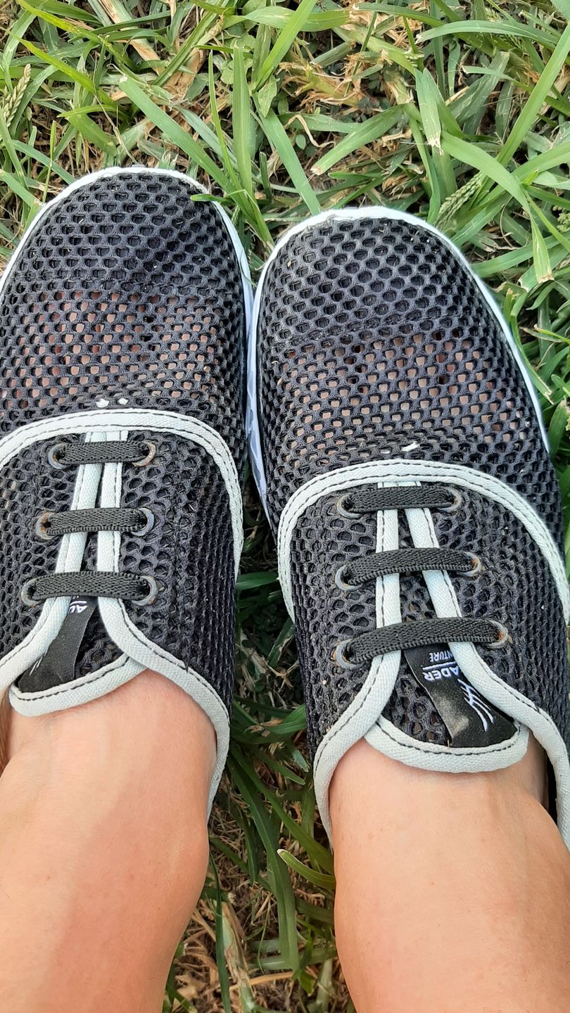 Customer photo review of Aleader Women's Xdrain Classic 1.0 Water Shoes