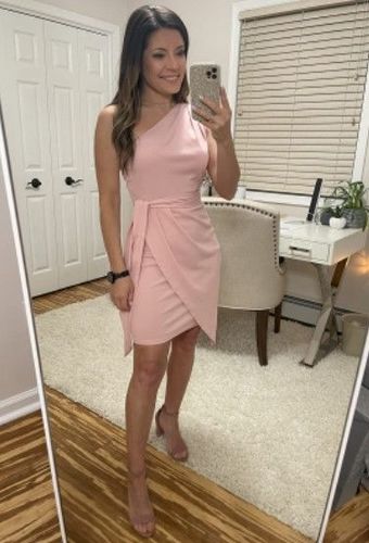 Customer photo review of Vorioal Sleeveless Tight Dress
