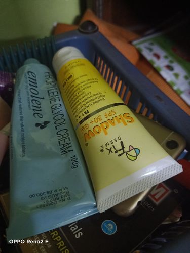 Customer photo review of Shadow Sunscreen SPF 30+ Gel - Sunscreen For Oily Skin - Acne Prone