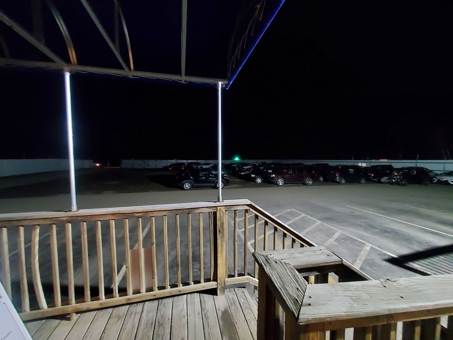 Customer photo review of 150W LED Flood Light - Flood Mount - Respirator - 6kV Surge - DLC Listed - 5 Year Warranty