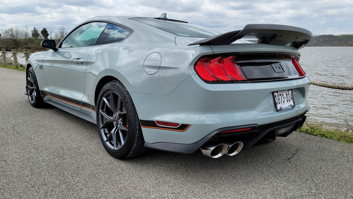 Customer photo review of 2015-Up Ford Mustang GT500 Wickerbill Rear Spoiler
