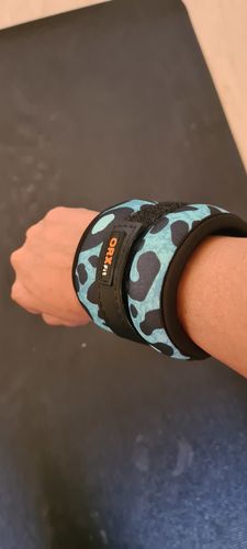 Customer photo review of Muñequeras con Peso Print Turquesa