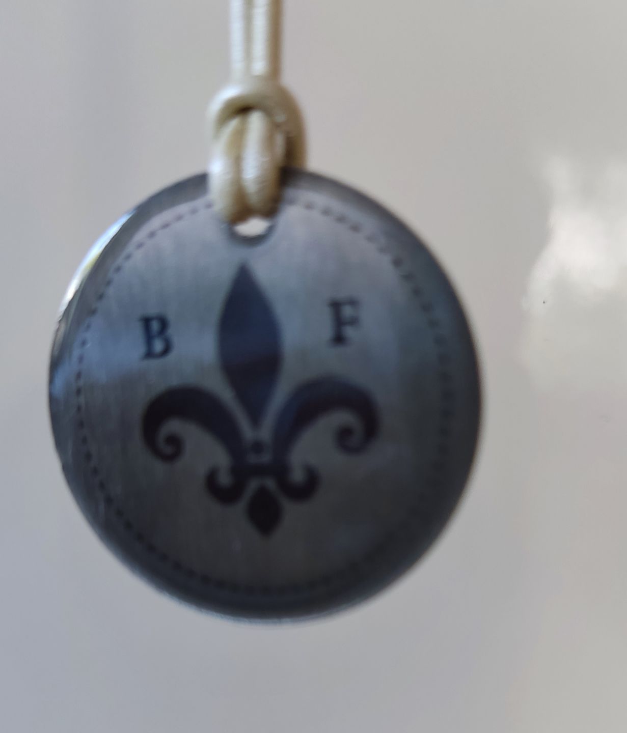 Customer photo review of personalisierbare Halskette "Lilie"