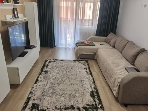 Customer photo review of Covor Imperial Emerald