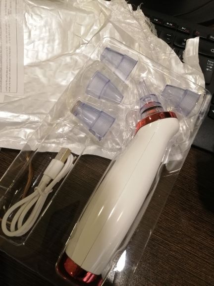 Customer photo review of Electric USB Rechargeable Blackhead and Pore Remover - (FREE DELIVERY)
