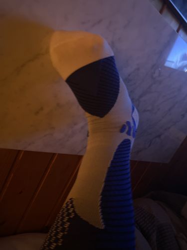 Customer photo review of MinasaMed Kompressionssocken für schmerzfreie Beine & Füße