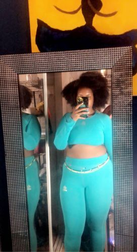Customer photo review of TEAL GODDESS FIT LONG SLEEVE TOP