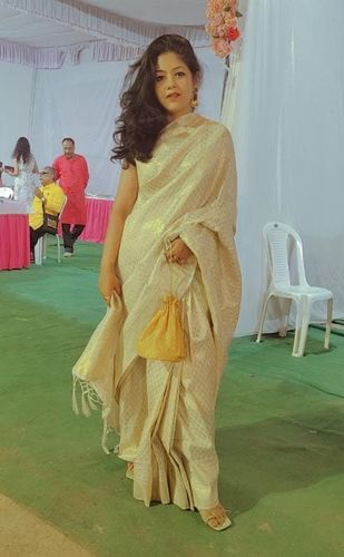 Customer photo review of Royal Princess Golden White Woven Kanjivaram Saree