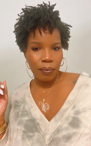 Customer photo review of Powerful & Complete Necklace