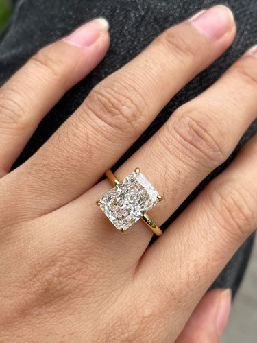 Customer photo review of S925 Classic 4.5 Carat Radiant Cut Simulated Diamond Engagement Ring/Wedding Set