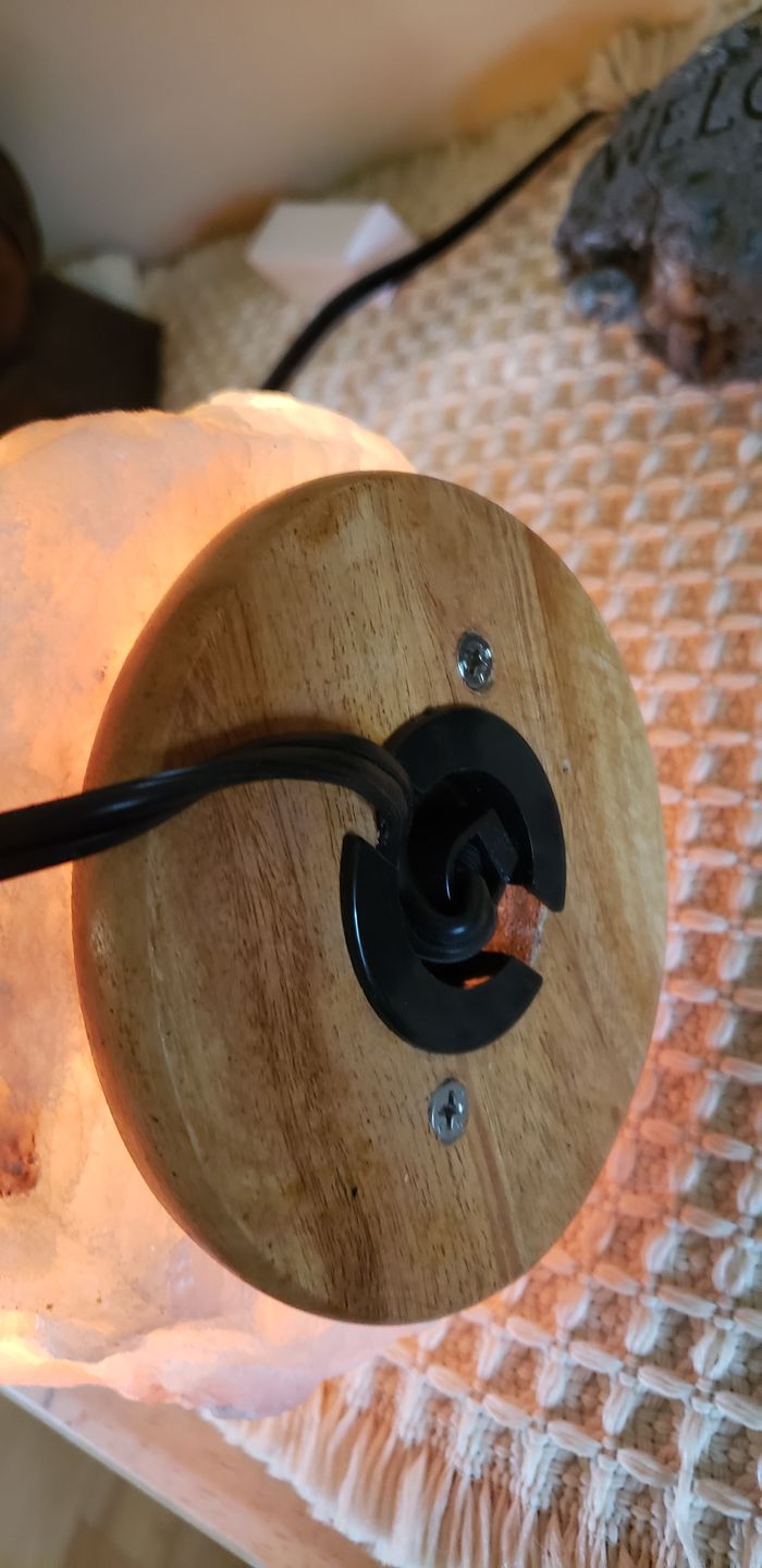 Customer photo review of Replacement Bulb for Himalayan Salt Lamps (15 Watt)