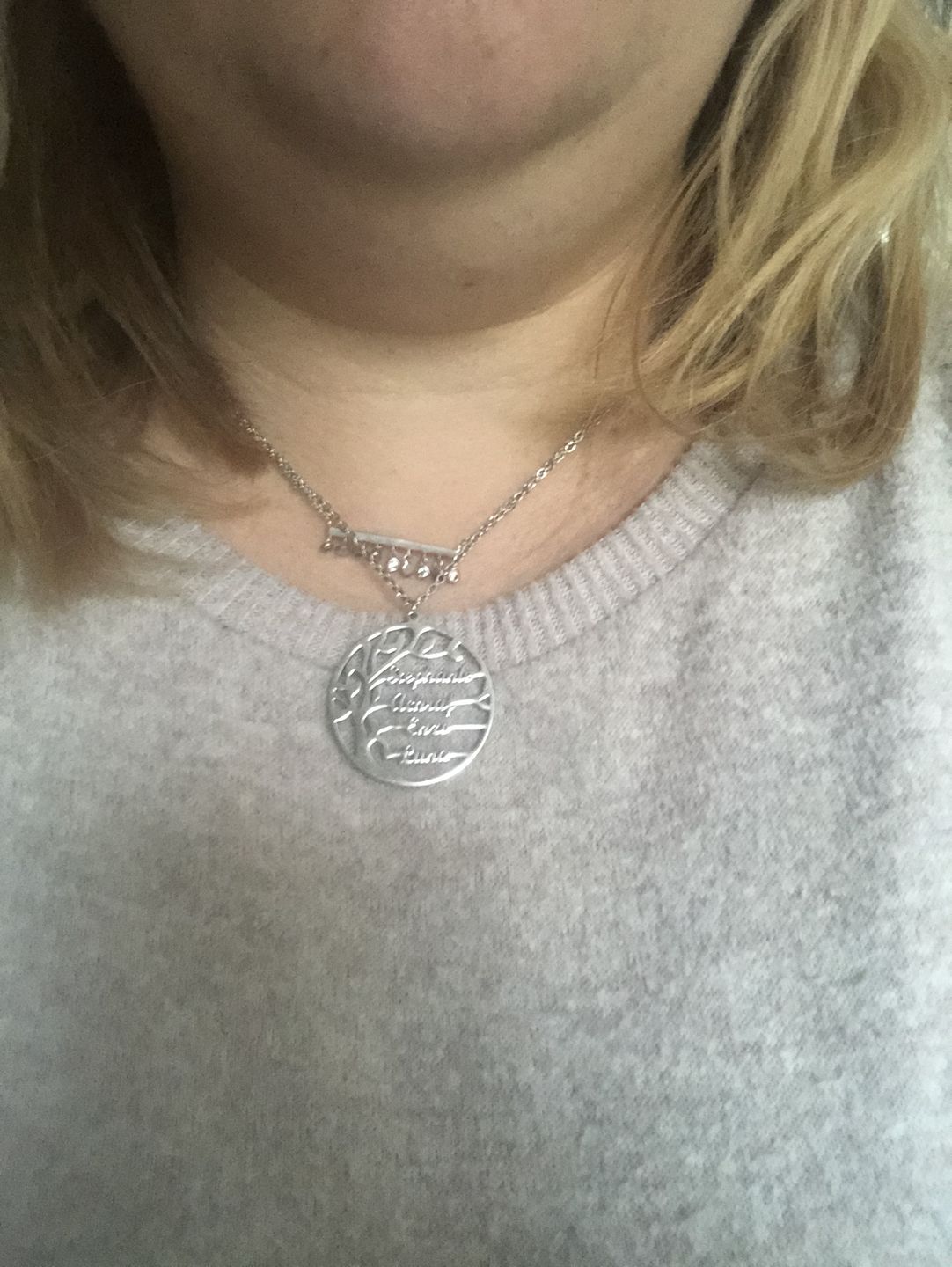 Customer photo review of [NOUVEAU] Collier Prénom Arbre Généalogique