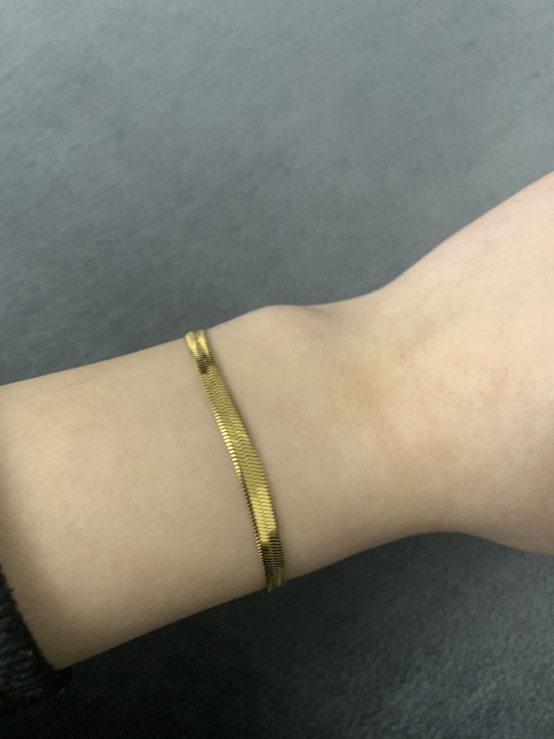 Customer photo review of Snake Skin Armband | 18K vergoldet