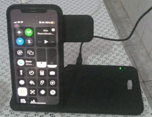 Customer photo review of 15W Qi Fast Wireless Charger Stand