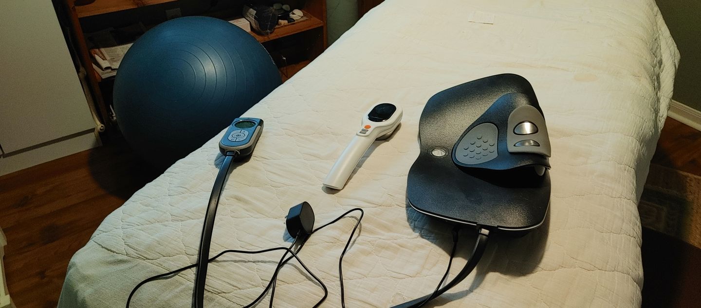 Customer photo review of DERNOX™ Handheld Pain Relief Cold Laser Device
