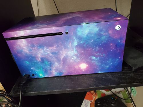 Customer photo review of Aurora - Xbox Series X Console Skin