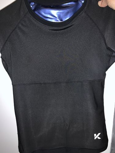 Customer photo review of Women's Heat Trapping T-Shirt