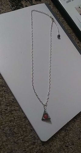 Customer photo review of 15.5" 15x17mm Noir Black Hematite stone Triangle beads