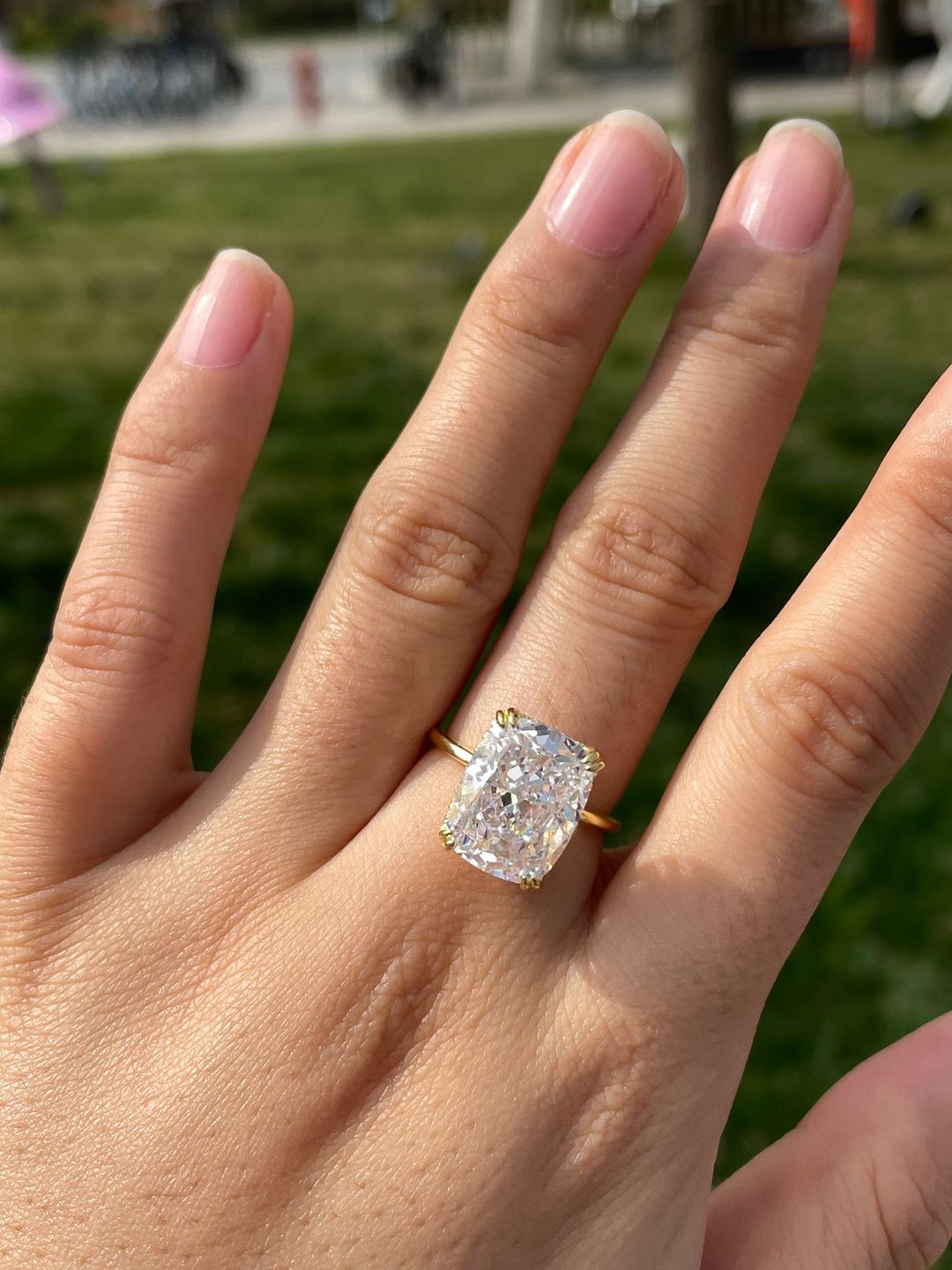 Customer photo review of S925 8.0 Carat Yellow/White Gold Cushion Cut Engagement Ring for Women In Sterling Silver