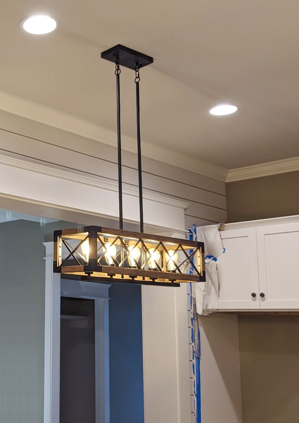 Customer photo review of Farmhouse 5-Light Rectangle Wood Chandelier