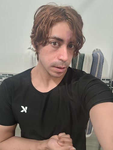 Customer photo review of Men's Heat Trapping T-Shirt