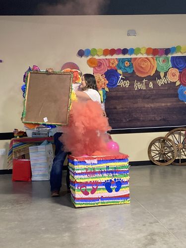 Customer photo review of Gender Reveal Smoke Bombs