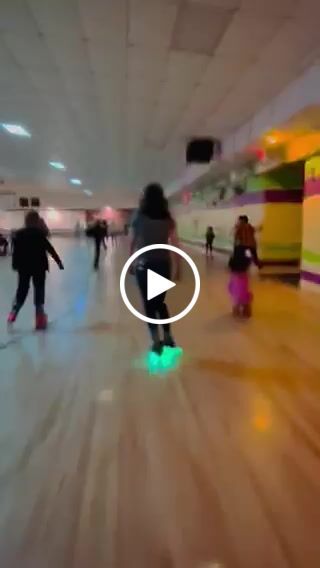 Customer video review of Glow Light Up LED Roller Skate Wheels