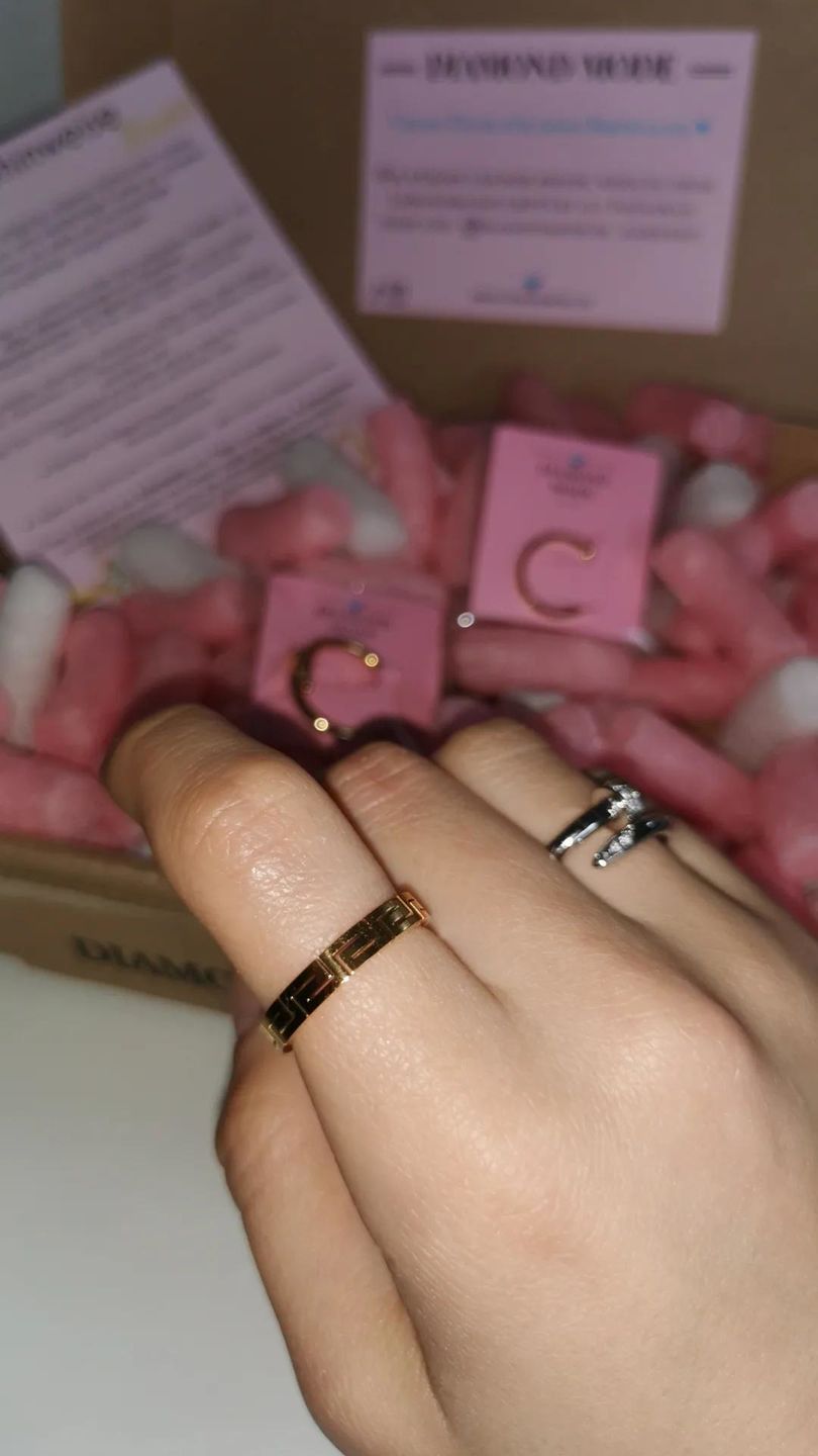 Customer photo review of Troja Ring | 18K vergoldet