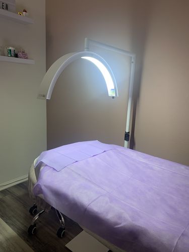 Customer photo review of CosmoGlo Original Light Bundle + Phone Clip