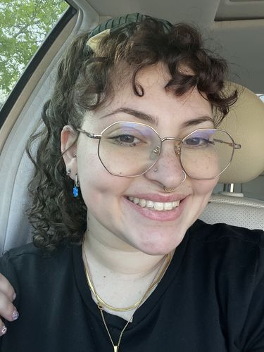 Customer photo review of Curly Ponytail Honey Blonde