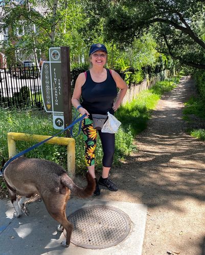 Customer photo review of Manhattan Beach Elite Capris