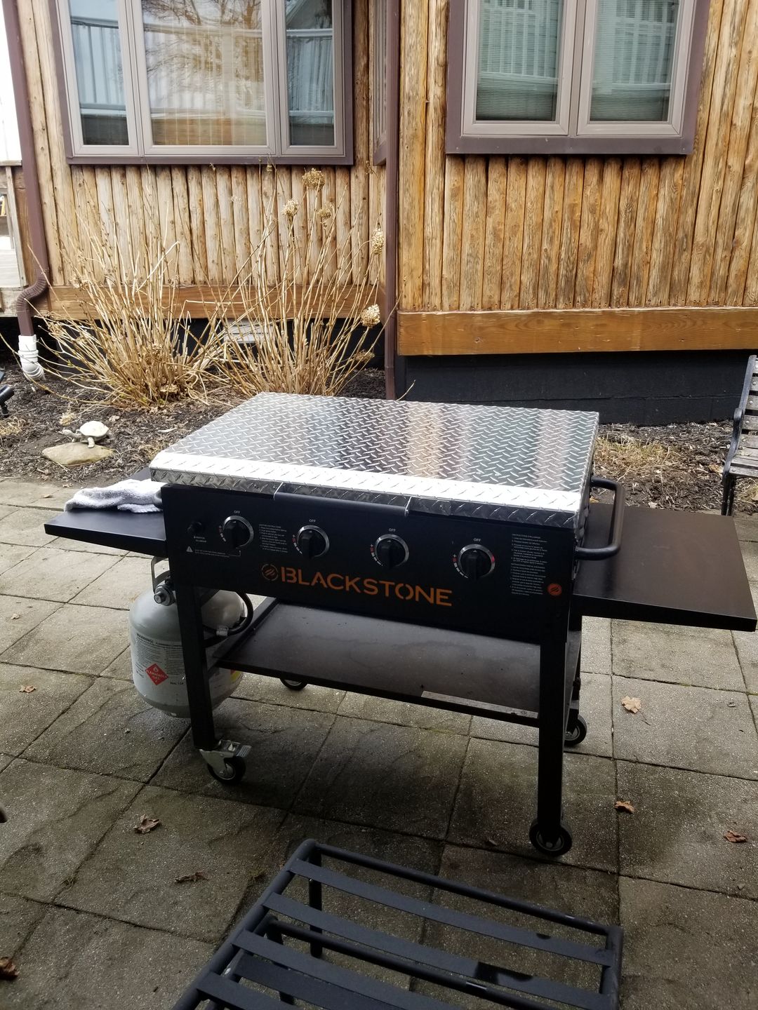 Customer photo review of GriddleGuard Diamond Plate Hard Cover Lid for Blackstone 36" Griddle
