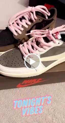 Customer video review of Thick Oval Shoe Laces (Nike SB Laces)